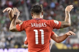 Chile's Eduardo Vargas celebrates after scoring against Mexico during the Copa America Centenario quarterfinal football match in Santa Clara, California, United States, on June 18, 2016. / AFP PHOTO / OMAR TORRES