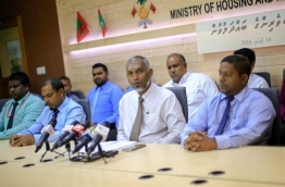 Housing minister Dr Mohamed Muizzu (2nd R) looks on during the press conference on Thursday. MIHAARU PHOTO/MOHAMED SHARUHAAN