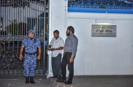 Humam's family gathered near the Supreme Court as it upheld the death sentence for the 22 year old for the murder of prominent lawmaker Dr Afrasheem. MIHAARU FILE PHOTO/NISHAN ALI