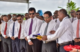 President Yameen (2nd R) inaugurates the land reclamation for the airport's new runway. MIHAARU PHOTO/MOHAMED SHARUHAAN