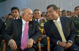 Former presidents Gayoom (L) and Nasheed. PHOTO/VNEWS