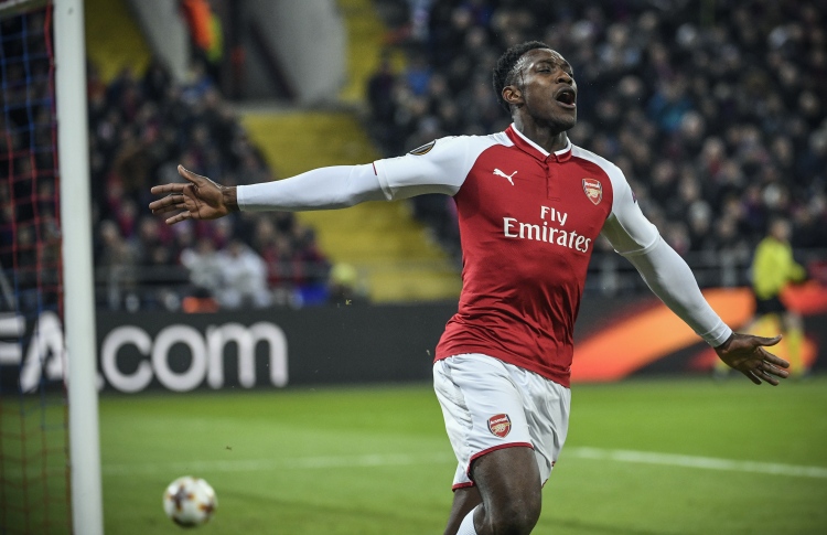 އާސެނަލާއި އެތުލެޓިކޯ ސެމީ އަށް، ލާޒިއޯ ކަޓައިފި