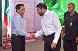 Jumhoory Party leader Gasim Ibrahim (C) greets president Yameen. MIHAARU FILE PHOTO/NISHAN ALI