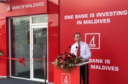 Bank of Maldives Ltd (BML)'s CEO Andrew Healy speaks at opening ceremony of BML's new ATM self-service centre in R.Dhuvaafaru. PHOTO/BML