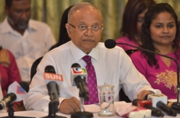 Former president and leader of ruling Progressive Party of Maldives (PPM) Maumoon Abdul Gayoom at the press conference where he declared against incumbent president Abdulla Yameen Abdul Gayoom's government. PHOTO: MOHAMED SHARUHAAN/MIHAARU