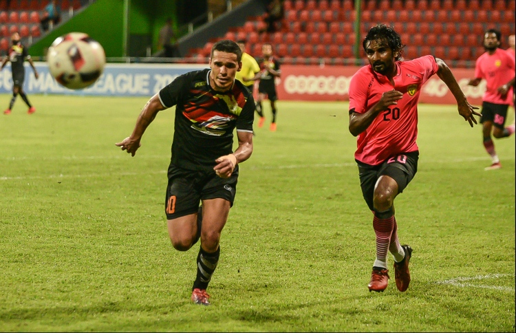 ޔޫވީ ބަލިކޮށް އީގަލްސް އެއް ވަނަ އަށް