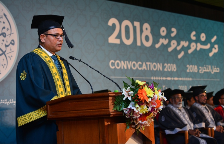 ކޮރަޕްޝަން ހުއްޓުވޭނެ ގޮތް ހޯދަންޖެހޭ: އާދަމް ޝަރީފް