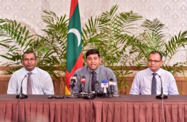Government representatives for the all party talks headed by fisheries minister Dr Shainee (C) pictured during the press conference on Monday. MIHAARU PHOTO/NISHAN ALI