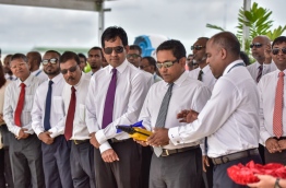 President Yameen (R-2) inaugurates the land reclamation for the airport's new runway. MIHAARU PHOTO/MOHAMED SHARUHAAN