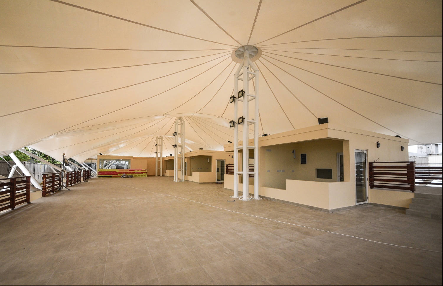 އާ ހާބަރުގައި ހަދާފައިވާ ފުޑް ކޯޓުތައް. ފޮޓޯ/މިހާރު