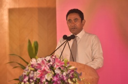 President Yameen speaks at function held to receive membership forms of newly signed PPM members from Gaafu Alif atoll. PHOTO: HUSSAIN WAHEED/MIHAARU