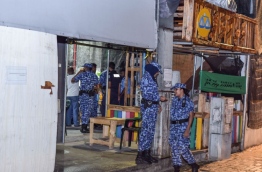 Police raid MDP's main activity hub in capital Male over the party's alleged plans to disrupt the official visit of Saudi Arabi's King Salman to the Maldives. PHOTO: NISHAN ALI/MIHAARU
