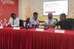 Ooredoo signs with Guesthouse Maldives to provide IT and telecom services to guesthouses.