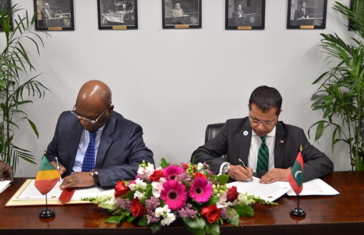 ރާއްޖެ އާއި ކޮންގޯއާ ދެމެދު ސިޔާސީ ގުޅުން ގާއިމްކޮށްފި