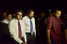 JP Leader Qasim Ibrahim (C) and member of his legal team MP Waheed
