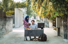 Photographer Aishath Naj and journalist Daniel Bosley. PHOTO/AISHATH NAJ