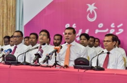 Lawmakers of the PPM/MDA govt coalition speak at a press conference. PHOTO: NISHAN ALI/MIHAARU