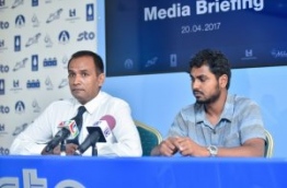 STO's managing director and CFO speak to reporters about the new rates of staple food and oil products. PHOTO: HUSSAIN WAHEED/MIHAARU