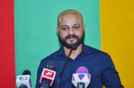 MP Faris Maumoon speaking at the Opposition rally held at MDP hub PHOTO:Hussain Waheed/Mihaaru