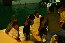 An injured person being brought to Male PHOTO:Hussain Waheed/Mihaaru