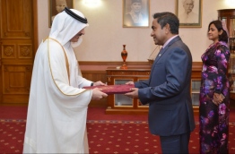 President Abdulla Yameen (R) meets with the Qatari Ambassador to the Maldives, Rashid Shafea Saeed Shafea Al Fahaida Al Marri. PHOTO/PRESIDENT'S OFFICE