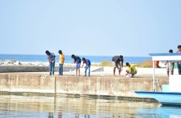 People fishing from the lagoon of H.A. Ihavandhoo. PHOTO: AHMED AURAF/MIHAARU