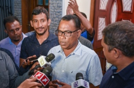 MP Abdul Raheem Abdulla speaking to press after the meeting with President Yameen PHOTO:Hussain Waheed/Mihaaru