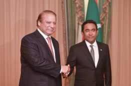 Pakistani PM Nawaz Sharif meets President Abdulla Yameen during his visit to the Maldives to attend the Independence Day 2017 celebrations. PHOTO/PRESIDENT'S OFFICE