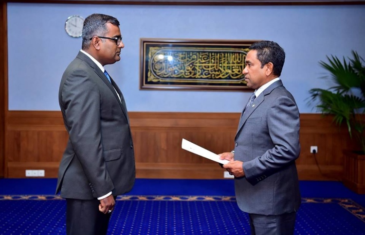 ތައިލެންޑްގައި ހުންނަވާ ދިވެހި ސަފީރަކަށް ނަޝީދު