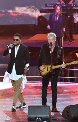 (L-R) US musician Shaggy and British musician Sting perform at The Queen's Birthday Party concert at the Royal Albert Hall in London on April 21, 2018 on the occassion of Britain's Queen Elizabeth II's 92nd birthday. / AFP PHOTO / POOL / John Stillwell