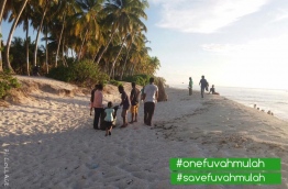 Volunteers of the OneFuvahmulah movement pictured during a beach clean-up. PHOTO/ONEFUVAHMULAH