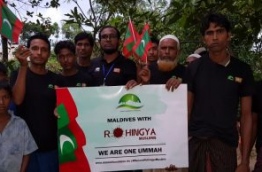 Members of the Islamic Foundation delegation currently in Bangladesh to hand over MVR 1 million to aid the Rohingya refugees. PHOTO/ISLAMIC FOUNDATION