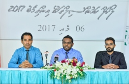 Members of the Elections Commission speaking at a press conference PHOTO / MIHAARU