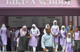Hiriya School students and parents leaving after report collection. PHOTO: NSHAN ALI/MIHAARU