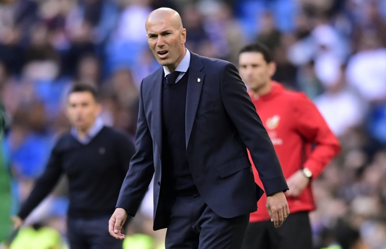 "ވަޒީފާ ސަލާމަތްކުރަން ތަށްޓެއް ހޯދުން ލާޒިމެއް ނޫން"