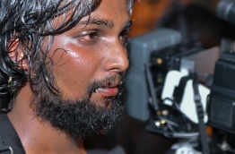 Sangu TV camera man suffers injuries. PHOTO/HUSSAIN WAHEED/MIHAARU