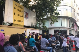 Supporters of opposition parties gathered on Majeedhee Magu in capital Male to protest the government's refusal to enforce the Supreme Court's landmark ruling of February 1 to release political prisoners.