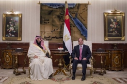 A handout picture released by the Saudi Royal Palace shows Egyptian President Abdel Fattah al-Sisi (R) meeting with Saudi Arabia's Crown Prince Mohammed bin Salman upon his arrival in Cairo on March 4, 2018. / AFP PHOTO / HO / RESTRICTED TO EDITORIAL USE - MANDATORY CREDIT "AFP PHOTO / SAUDI ROYAL PALACE" - NO MARKETING NO ADVERTISING CAMPAIGNS - DISTRIBUTED AS A SERVICE TO CLIENTS