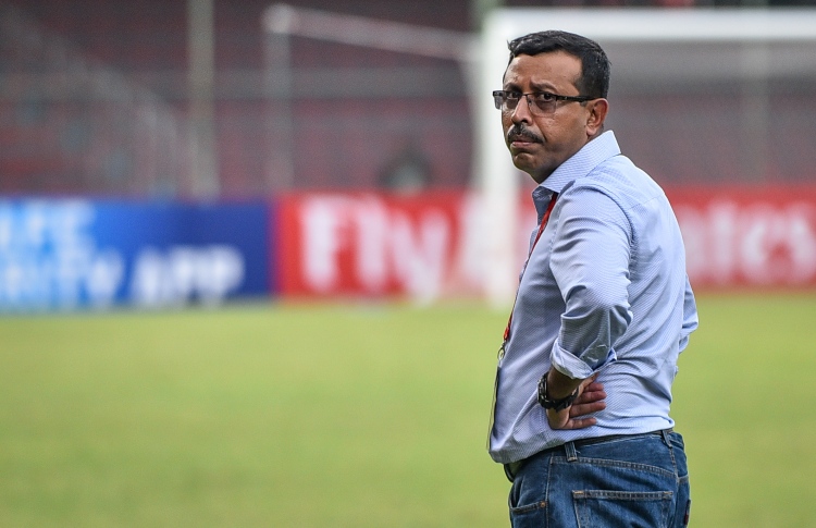 ކުރީގެ އުފާވެރިކަން މިއަދު ބަދަލުވީ ހިތްދަތިކަމަށް