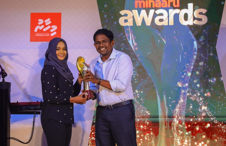 ވޮލީގެ މޮޅު ކުޅުންތެރިންނަކީ ކުޑަކާއްޓޭ އާއި ޖޫޒާން