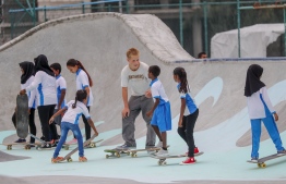 Hulhumale, May 4, 2018: Students of B. Goidhoo receive free skating lessons at the soft opening of Hulhumale Skatepark. PHOTO: MOHAMED AHSAN/RED BULL