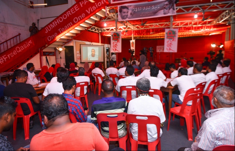 "ގާނޫނާ އެއްގޮތަށް ހިންގާ ހަރަކާތަށް ހުރަހެއް ނާޅާނެ"