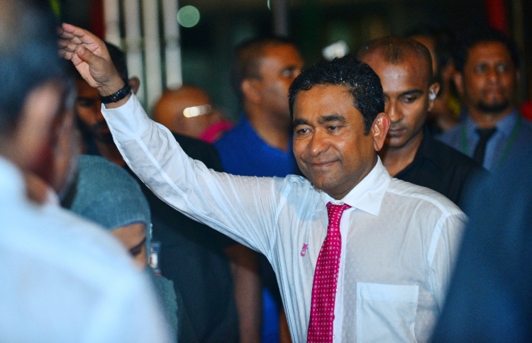 އެންމެ ކޮރަޕްޓް މީހުން ތިބީ އިދިކޮޅުގައި: ރައީސް