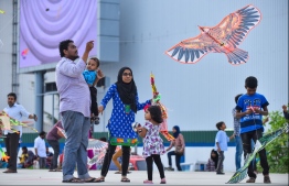 Male: People fly kites at the helipad site on the southern coast of the capital city; kite flying has long been a form of entertainment during the month of Ramadan in the Maldives. PHOTO: HUSSAIN WAHEED/MIHAARU