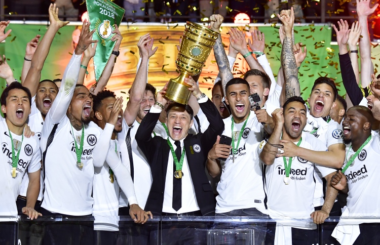 ފްރޭންކްފާޓަށް ތަށި ހޯދައިދިނުމަށް ފަހު ކޯޗު ބަޔާނަށް