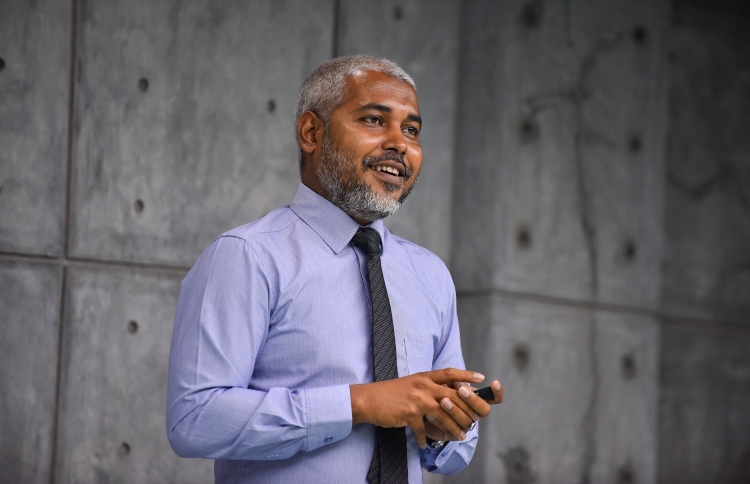 ސައިމަން އެޗްޑީސީން ވަކިކޮށް، ޖީއެމްއައިޒެޑް ކުންފުންޏަށް