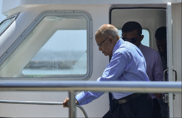 ޖިނާއީ އަމަލެއް ނުކުރަން: މައުމޫން