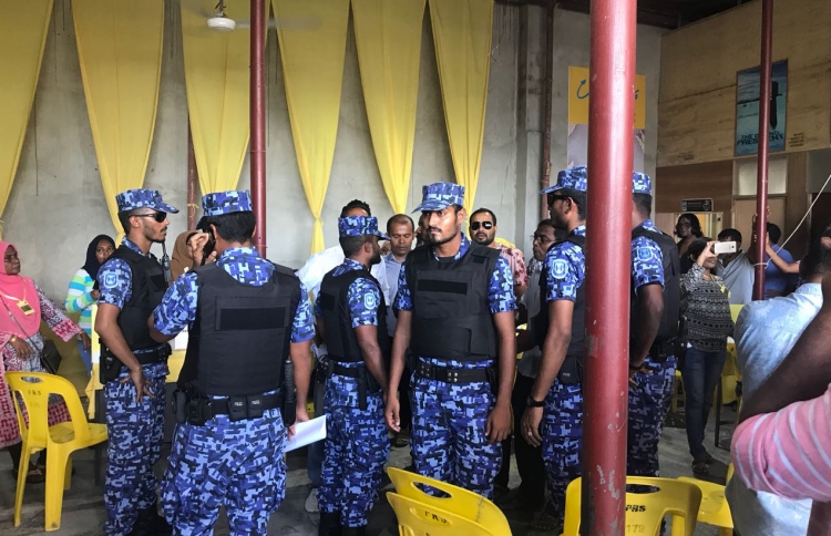ސިޔާސީ ނަޒަރަކުން ފުލުހުންނާ މެދު ނުބަލަން އެދިއްޖެ