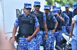Maldivies Police Service officers. PHOTO: HUSSAIN WAHEED / MIHAARU