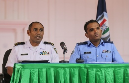 During the press briefing on Iranian boat carrying drugs: Mohamed Saleem (L) of the Coast Guard and police spokesperson Ahmed Shifan (R). PHOTO: MIHAARU